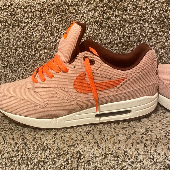 Nike Air Max Coral and Orange Sneakers 12 dead stock - Picture 1 of 11